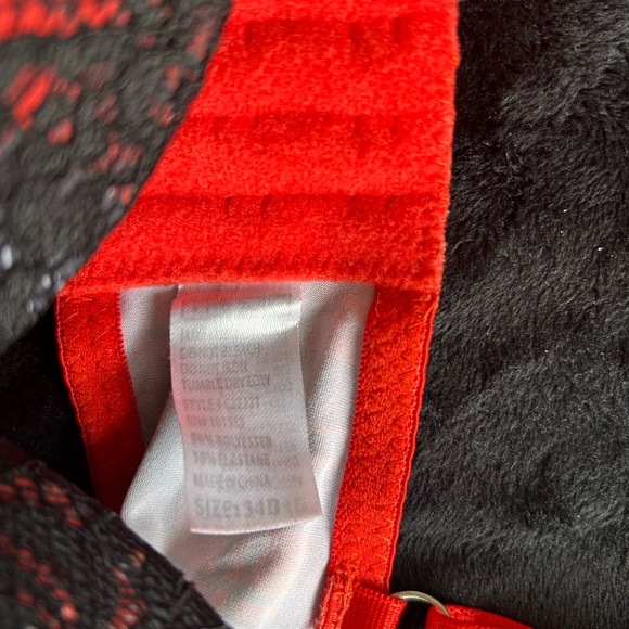 Plaid Red and Black Lingerie Set - Picture 3 of 3